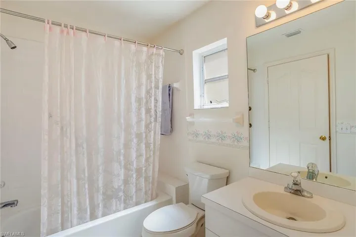2868 W Crown Pointe  BLVD, Naples, FL 34112