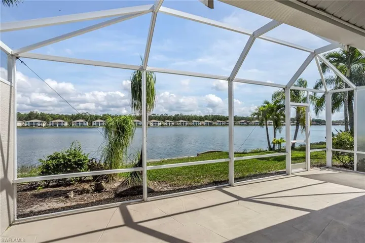 2868 W Crown Pointe  BLVD, Naples, FL 34112