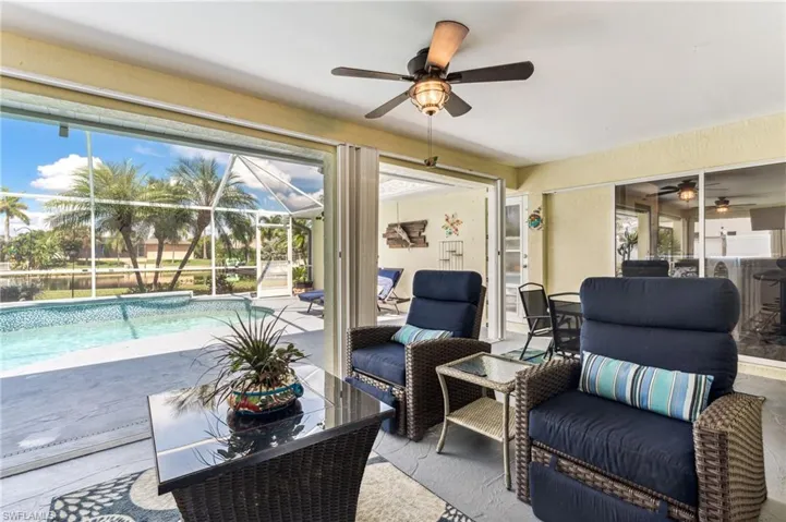 621 SE 17th  ST, Cape Coral, FL 33990