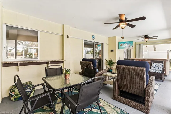 621 SE 17th  ST, Cape Coral, FL 33990