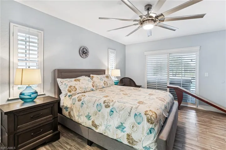 621 SE 17th  ST, Cape Coral, FL 33990