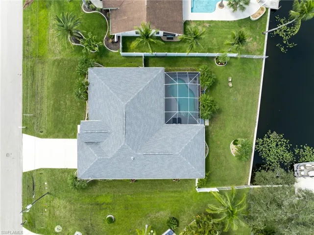621 SE 17th  ST, Cape Coral, FL 33990