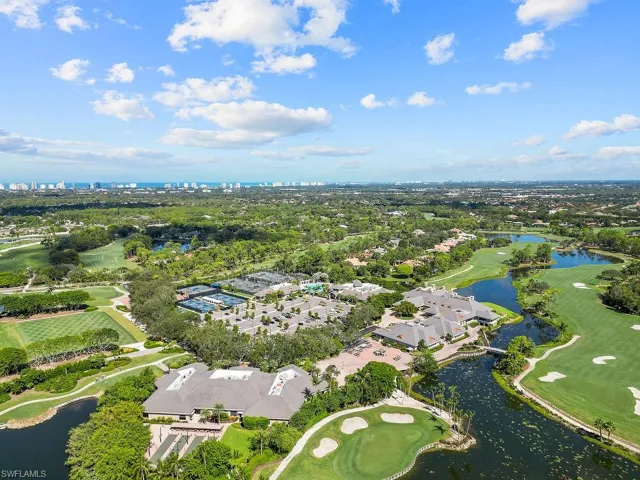 Three championship golf courses, 10 tennis courts, 8 pickleball courts, bocce, 3 restaurants...
