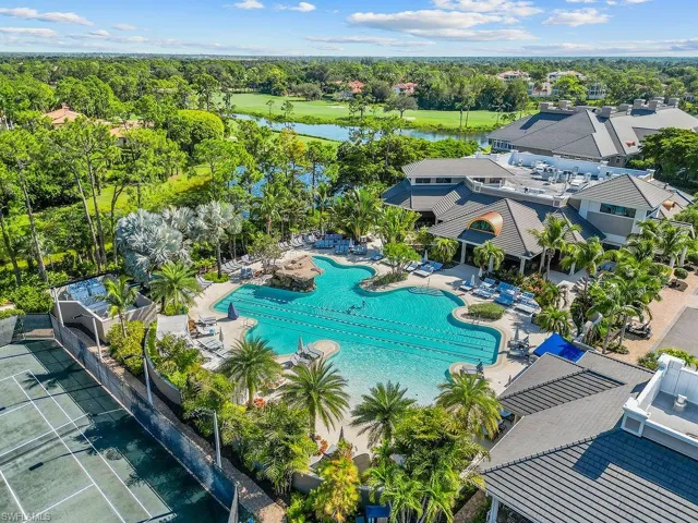Resort style pool, poolside service - a wonderful way to spend the day.