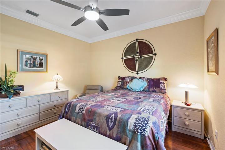Guest bedrm can be en suite just pull pocket door