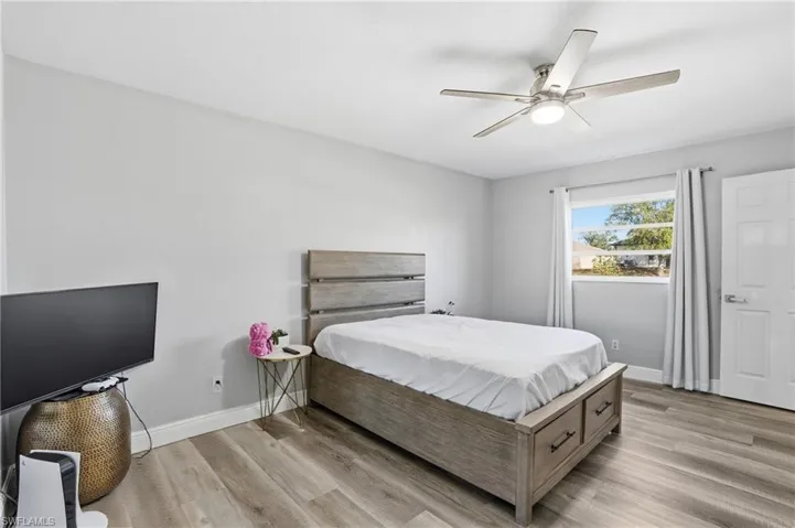 703 Se 7th St 2, Cape Coral, Florida 33990