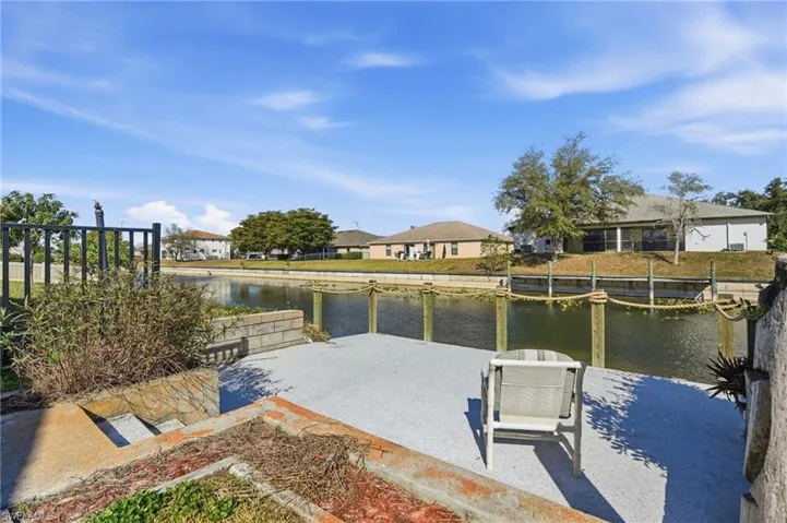 703 Se 7th St 2, Cape Coral, Florida 33990
