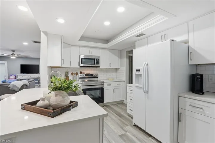 703 Se 7th St 2, Cape Coral, Florida 33990
