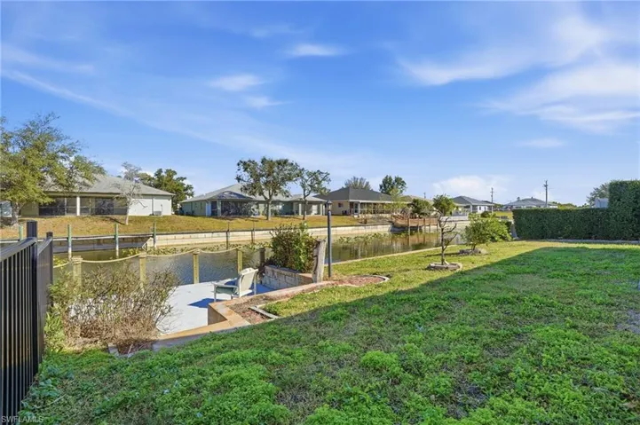 703 Se 7th St 2, Cape Coral, Florida 33990