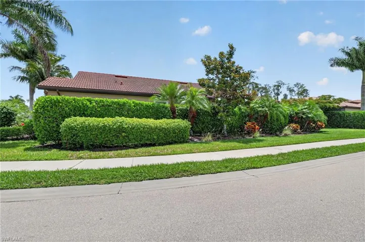 16380 Aberdeen Way, Naples, Florida 34110