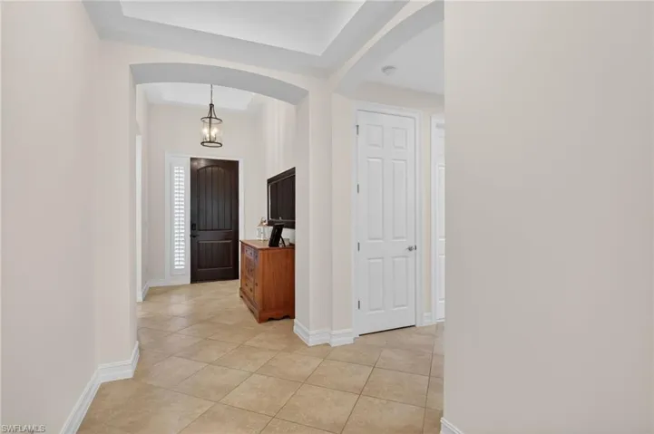 16380 Aberdeen Way, Naples, Florida 34110