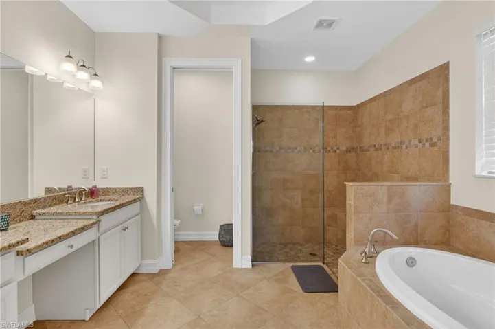 16380 Aberdeen Way, Naples, Florida 34110