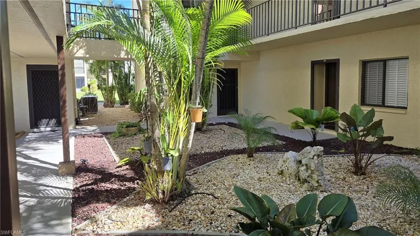 11110  Caravel  CIR, Fort Myers, FL 33908