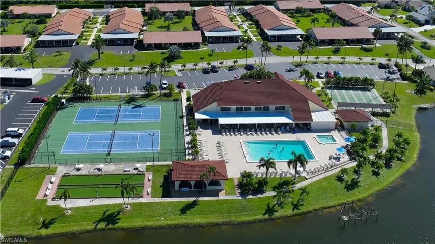 11110  Caravel  CIR, Fort Myers, FL 33908