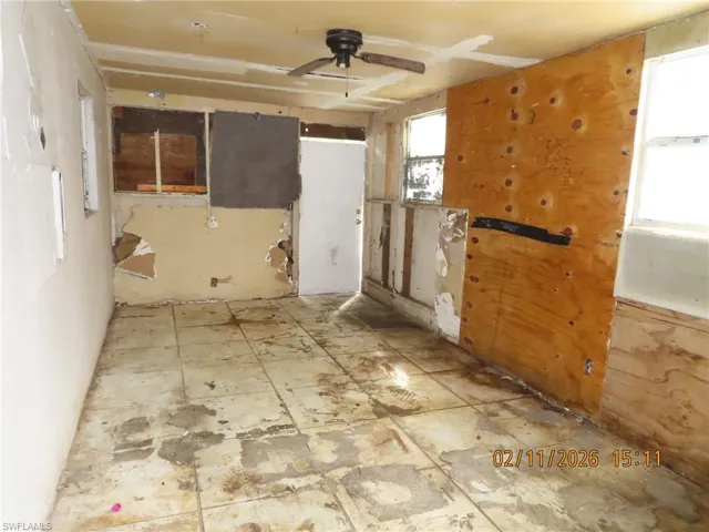 Spare room featuring a ceiling fan