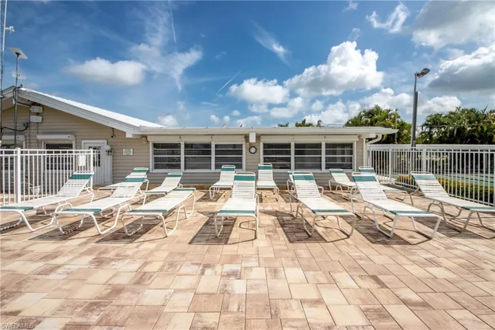 229 Shrub Ln N, North Fort Myers, Florida 33917