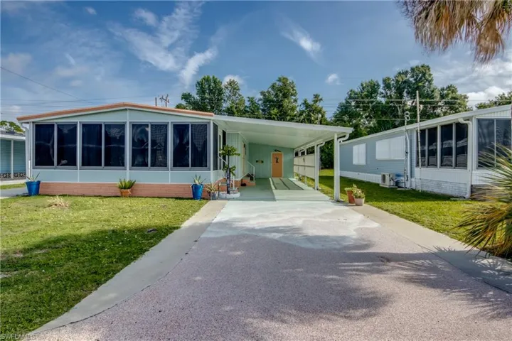 229 Shrub Ln N, North Fort Myers, Florida 33917