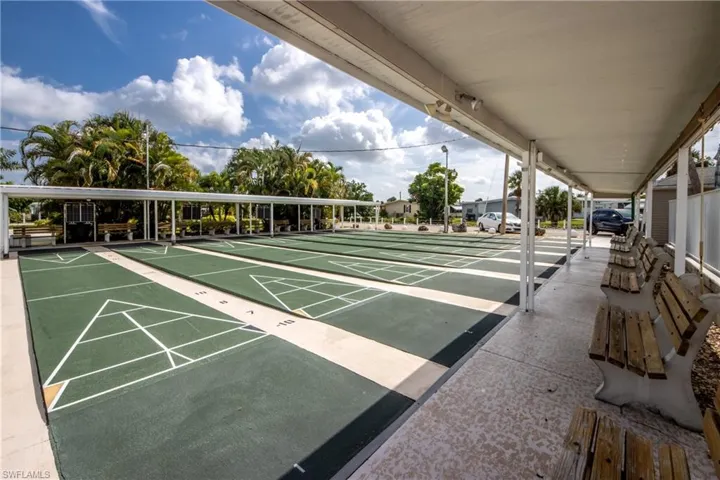 229 Shrub Ln N, North Fort Myers, Florida 33917