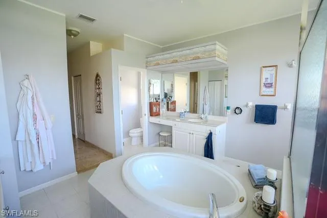 2214 Se 19th Pl, Cape Coral, Florida 33990