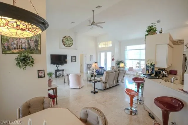 2214 Se 19th Pl, Cape Coral, Florida 33990