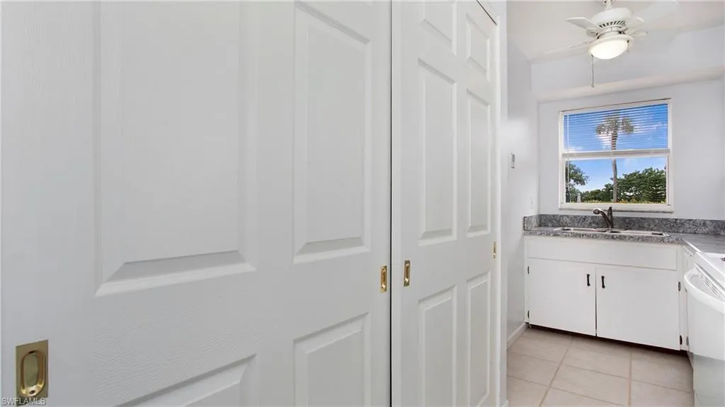 600 Valley Stream DR, Naples, FL 34113,225063627