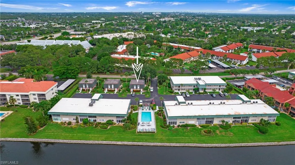 600 Valley Stream DR, Naples, FL 34113,225063627