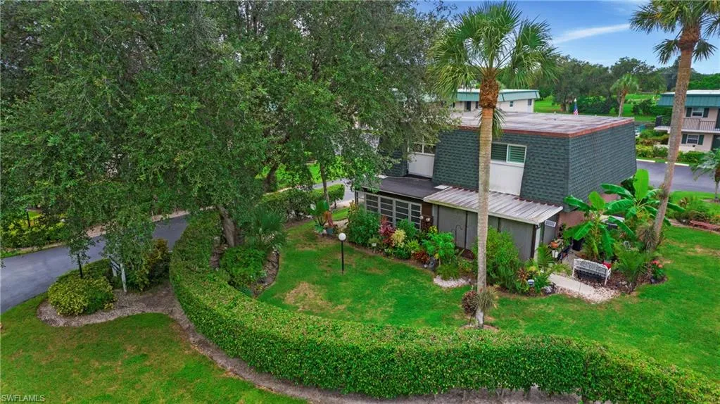 600 Valley Stream DR, Naples, FL 34113,225063627