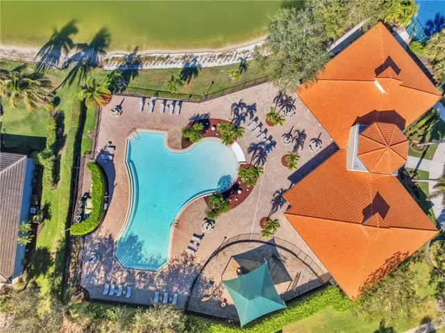 Bird's eye view of a pool area
