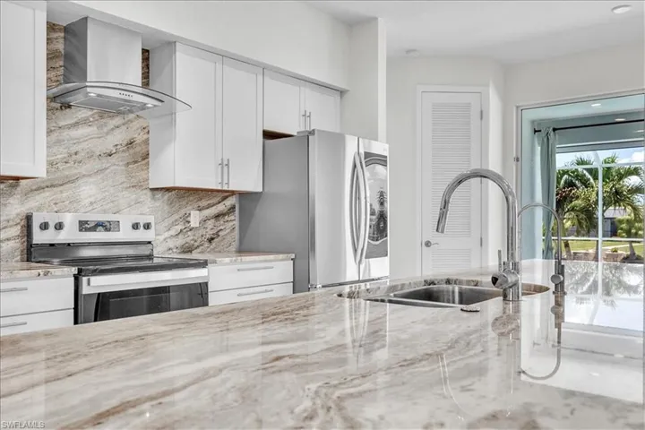 2918 Se 10th Pl, Cape Coral, Florida 33904