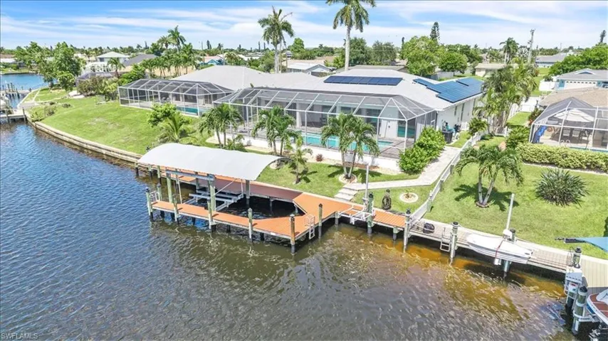 2918 Se 10th Pl, Cape Coral, Florida 33904