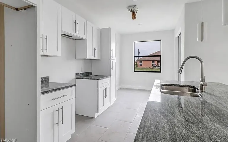 408 Chiquita Blvd N, Cape Coral, Florida 33993