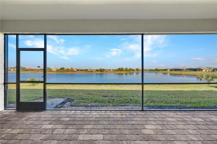 1447  Birdie  DR, Naples, FL 34120
