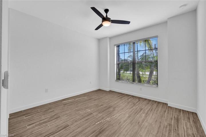 1447  Birdie  DR, Naples, FL 34120