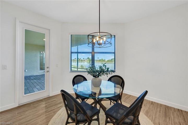 1447  Birdie  DR, Naples, FL 34120