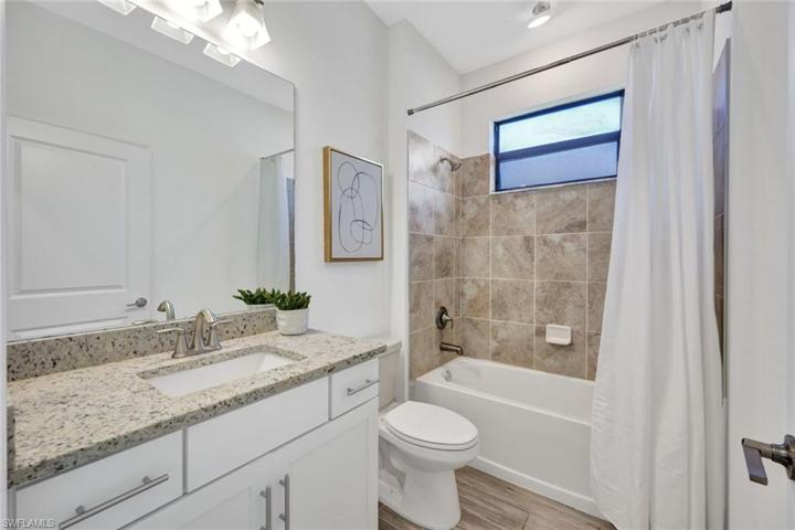 1447  Birdie  DR, Naples, FL 34120