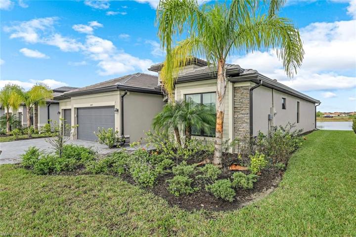1447  Birdie  DR, Naples, FL 34120