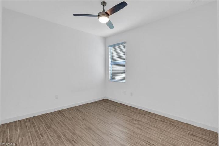 1447  Birdie  DR, Naples, FL 34120