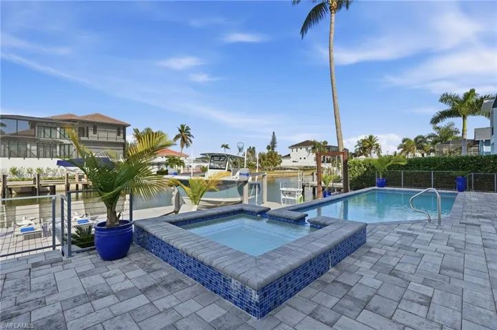 427 Willet Ave, Naples, Florida 34108