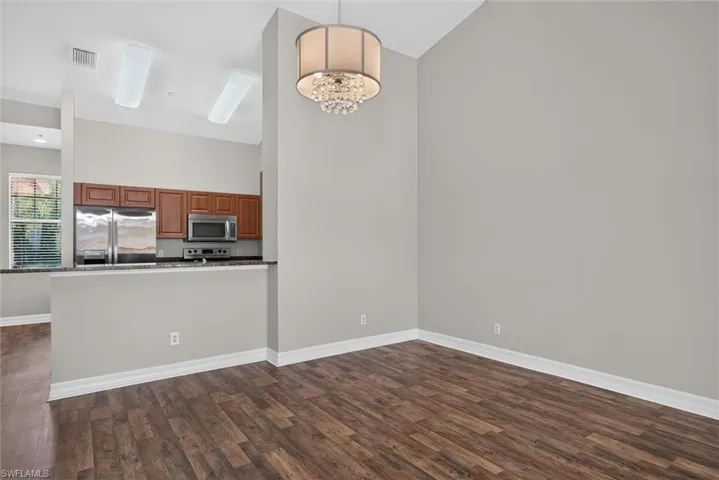 8521 Oakshade Cir 422, Fort Myers, Florida 33919