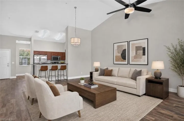 8521 Oakshade Cir 422, Fort Myers, Florida 33919