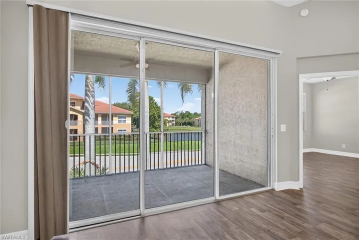 8521 Oakshade Cir 422, Fort Myers, Florida 33919