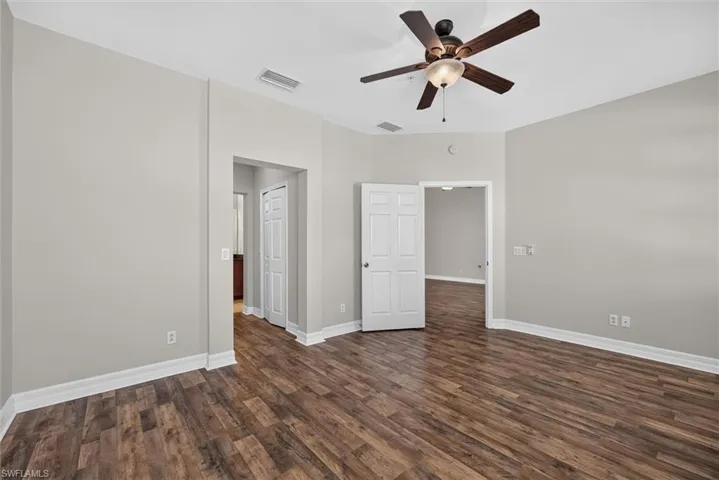 8521 Oakshade Cir 422, Fort Myers, Florida 33919