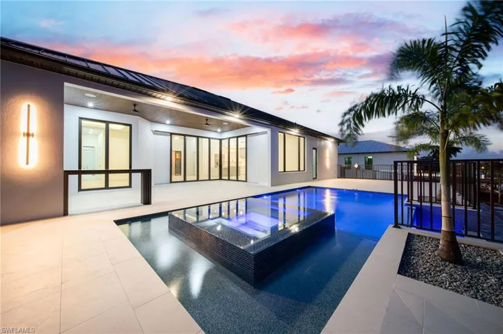 Infinity pool