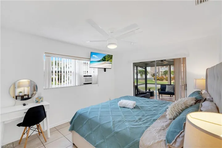 4353 Country Club Blvd B, Cape Coral, Florida 33904
