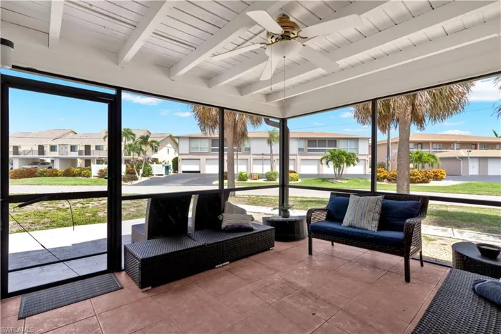 4353 Country Club Blvd B, Cape Coral, Florida 33904