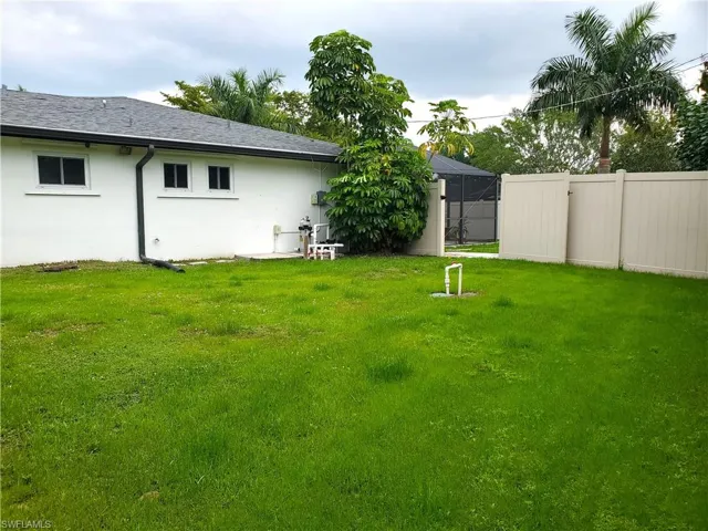 Fenced Side Yard