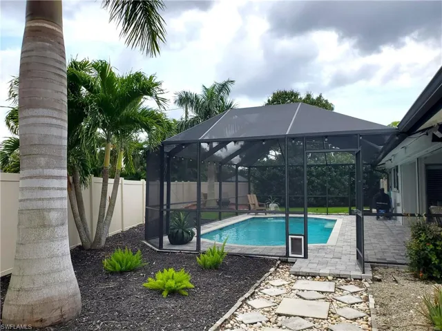 Side Entry to Pool