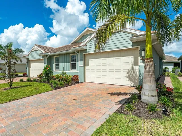 View of front of home featuring a garage