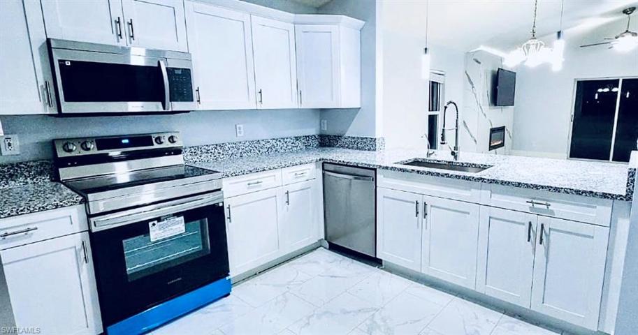 1535 Graduate CT, LEHIGH ACRES FL 33971