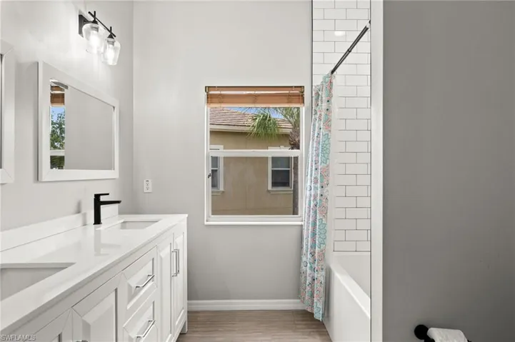 3231 Cottonwood Bend 301, Fort Myers, Florida 33905